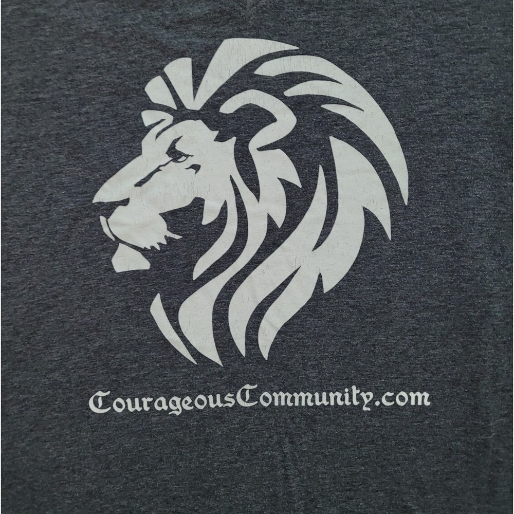 Courage Cast Podcast Courageous Community Lion Logo V Neck Tee Size M